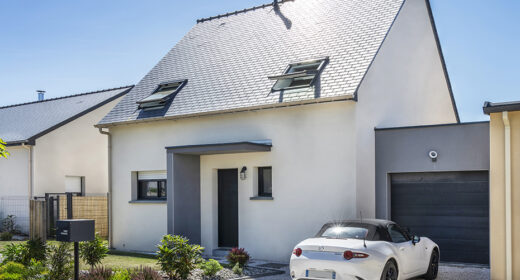 Construction d’une maison familiale à Beaussais-sur-Mer : reportage photo - zoom sur l'entrée de la maison