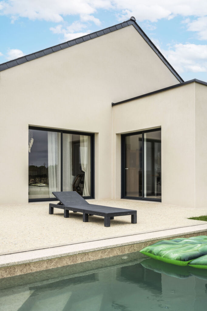 Réalisation d’une maison plain-pied à Dinan - Reportage photo - Terrasse - Lamotte Maisons Individuelles