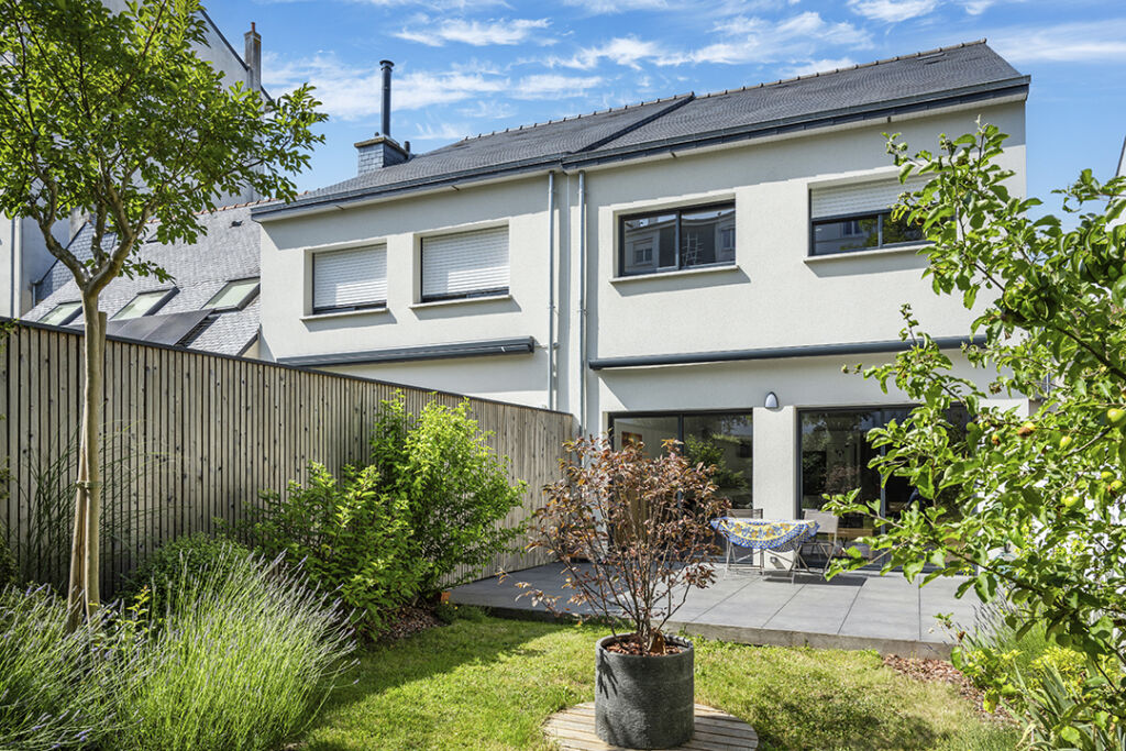Réalisation d’une maison traditionnelle à Rennes - Reportage photo - Terrasse - Lamotte Maisons Individuelles